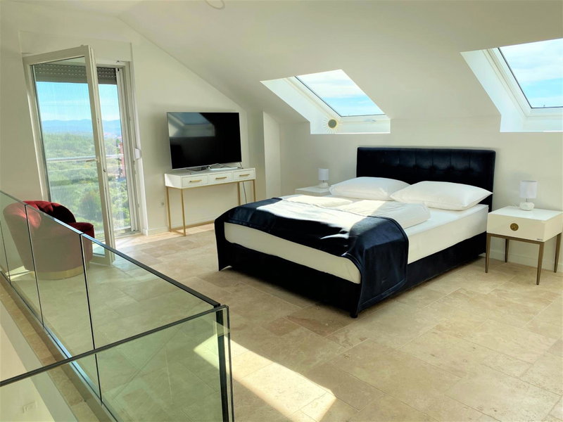 Villa M - Your business & holiday apartment in Sibenik, Šibenik, Croatia