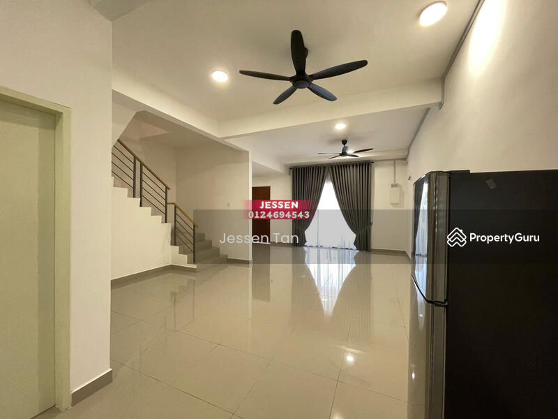 Квартира в аренду в Келапа Батас, Малайзия · Mekarsari (Double-Storey Terrace) · 4 спальни, 3 санузла