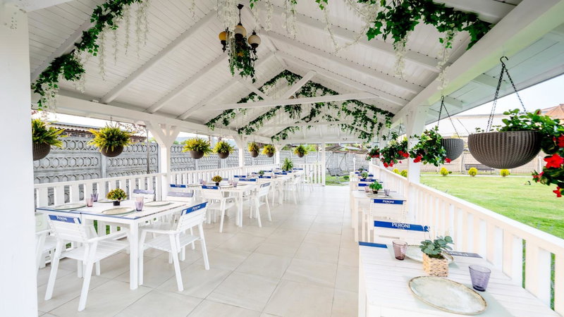 Pensiunea Sarmis Cristal Wellness & Spa, Haţeg, Romania