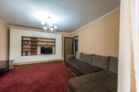 Apartament Carol Davila, Piteşti, Romania