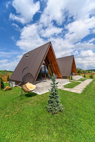 Green Hill Panoramic, Poiana Mărului, Romania
