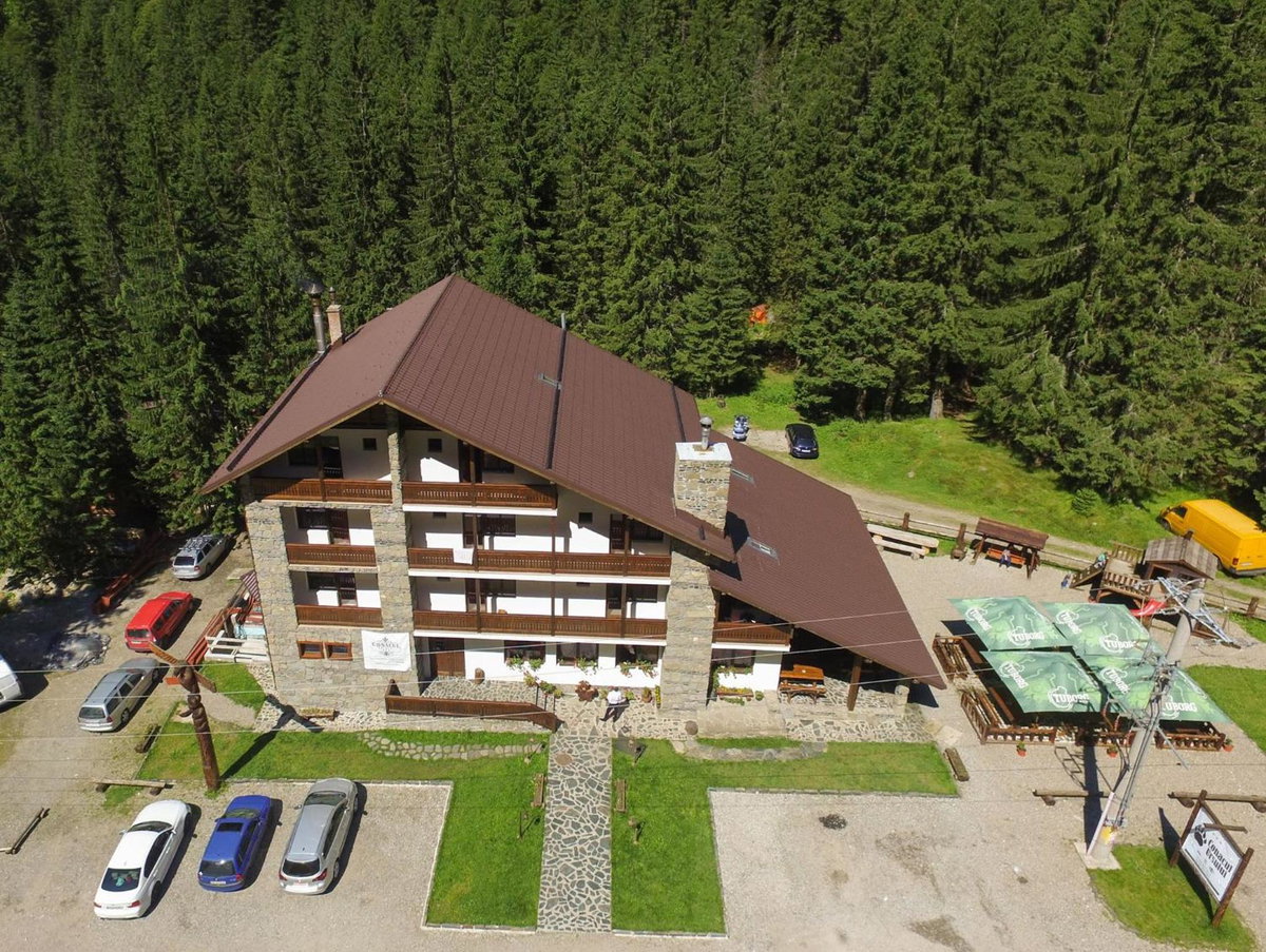 Conacul Ursului, Romania