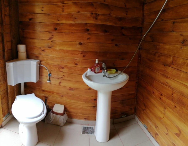 Edelweiss guesthouse, glamping and camping, Suhaia, Romania