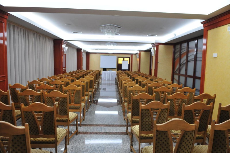 Hotel Emma Est, Craiova, Romania