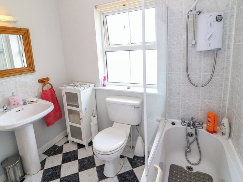 23 Cois Caol, Skibbereen, Ireland
