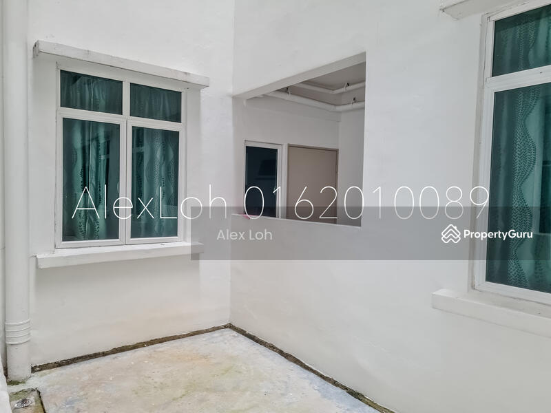 House for rent in Kampung Baharu Nilai, Malaysia · Ehsan Residence @ Sepang · 4 rooms, 2 baths