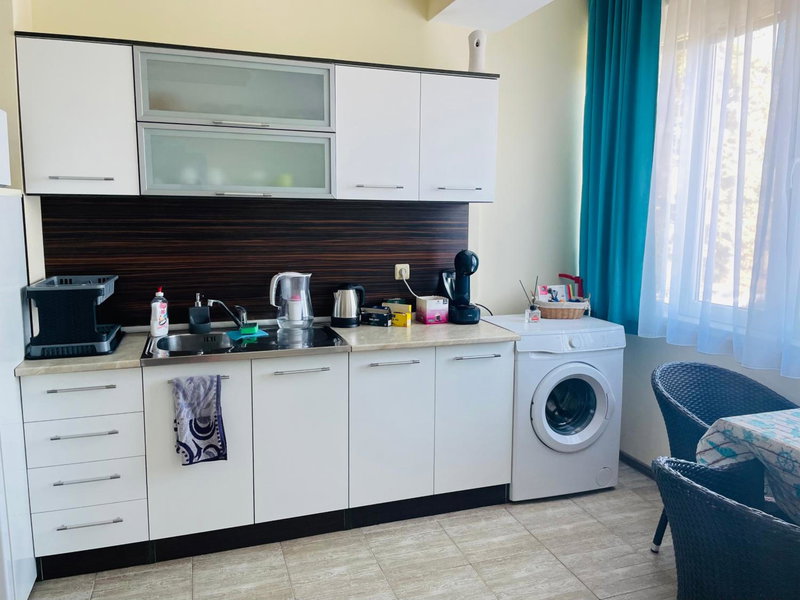 By The Sea - central with free parking, Varna City, Bulgaria