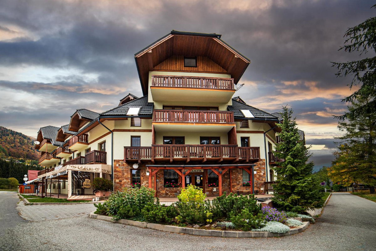 Apartman TULANIE 62 Kamzik Donovaly 2 IZBOVY Mezonet Deluxe parkovanie v podzemnej garáži ZDARMA, Slovakia