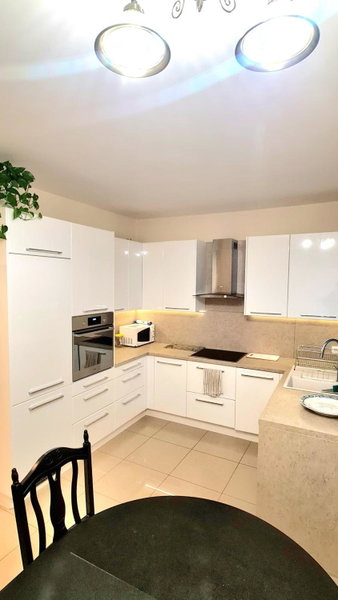 Modern & cozy house with 3 bed rooms and garden, Prievoz, Eslovaquia