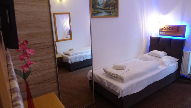Fészek Fogadó - Pension Nest, Mosonmagyaróvár, Hungary
