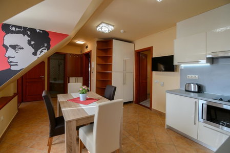 HR Apartmanház, Eger, Hungary