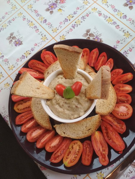 Apartman egy Makovecz Imre tervezte házban, Ispánk, Hungary