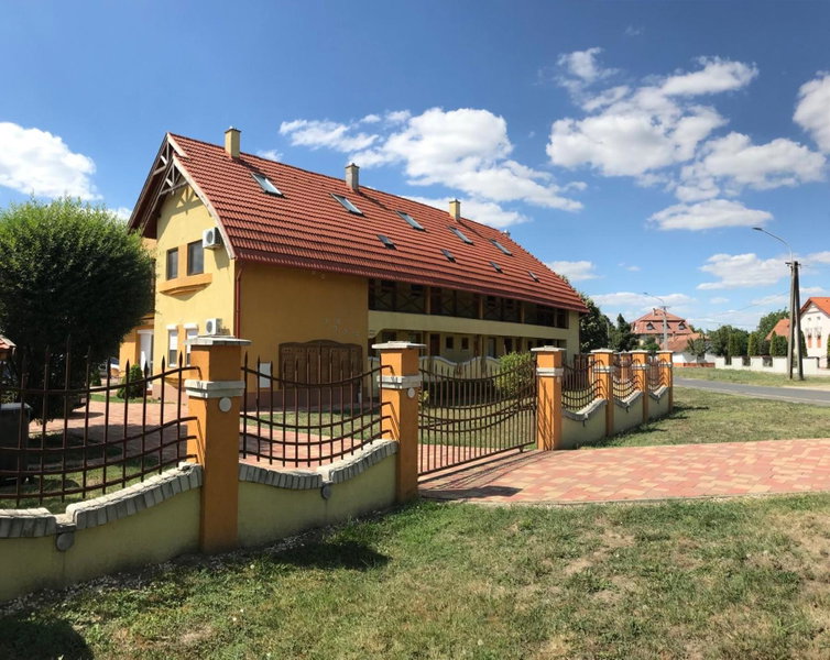 Pitypang Apartman, Gyula, Hungary