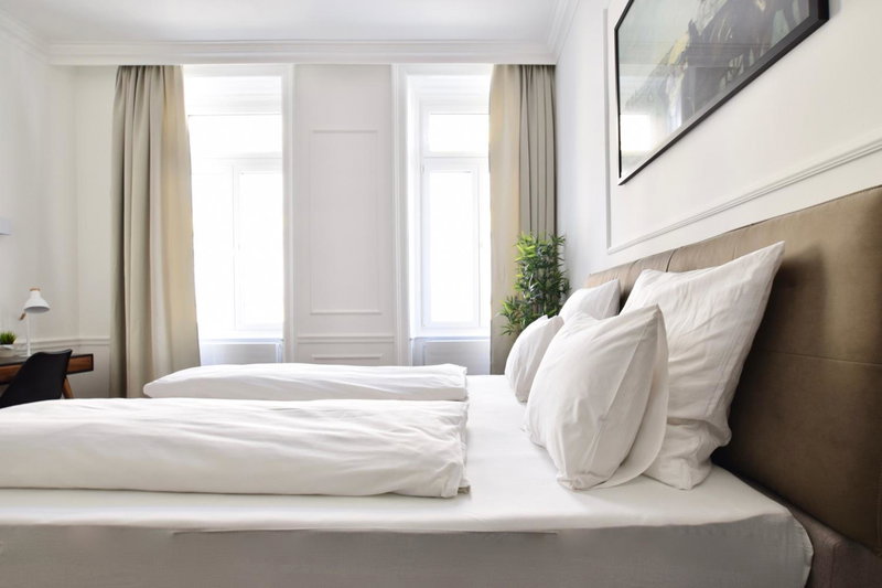 Luxury Apartment by Hi5 - Bazilika Suite, Budapest, Hungary