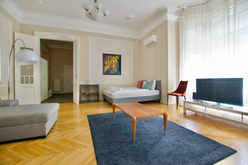 Standard Apartment by Hi5 - Kecskemeti street suite, Budapest VIII. keruelet, Hungary
