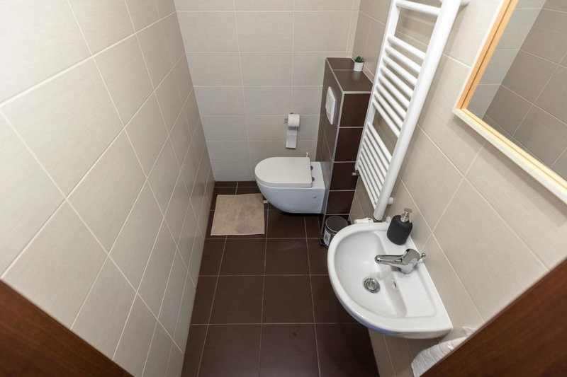 PRTR Apartment w/ FREE parking, Budapest, Hungary