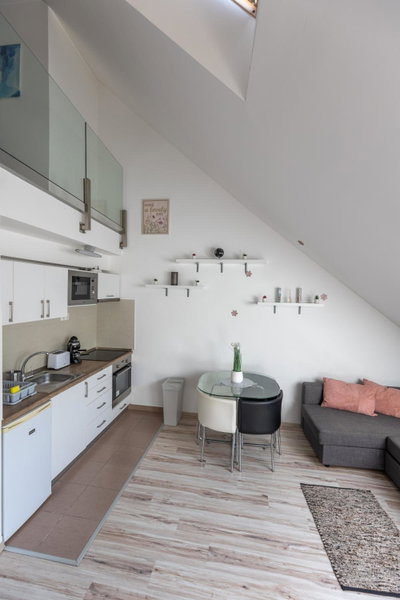 PRTR Apartment w/ FREE parking, Budapest, Hungary
