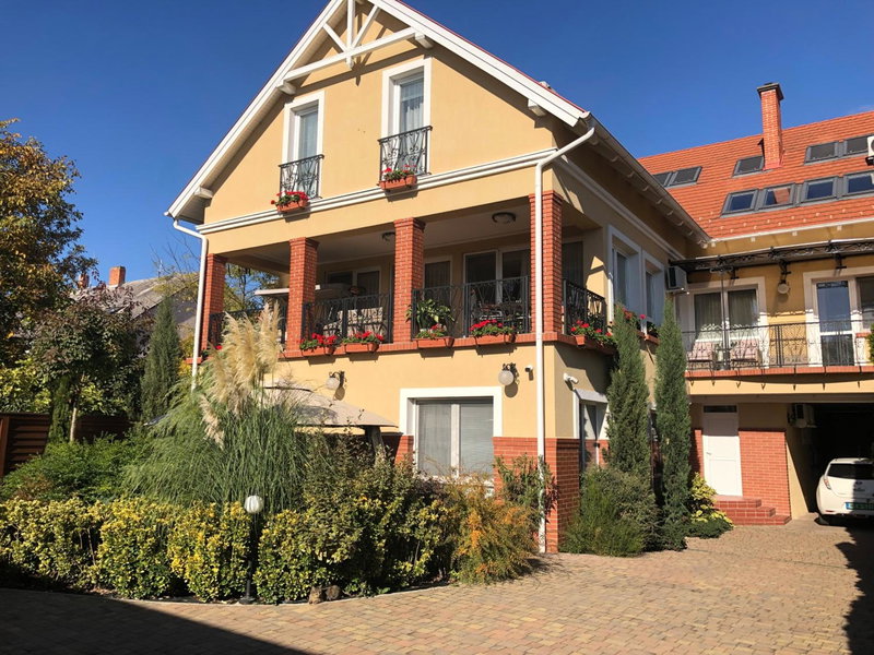 Galéria Apartmanház, Keszthely, Hungary