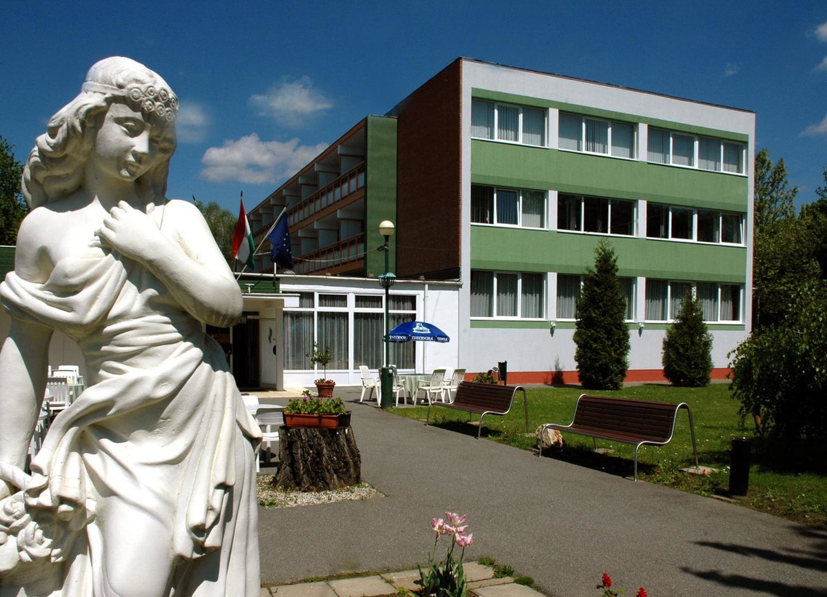 Komfort Hotel Platan, Hungary