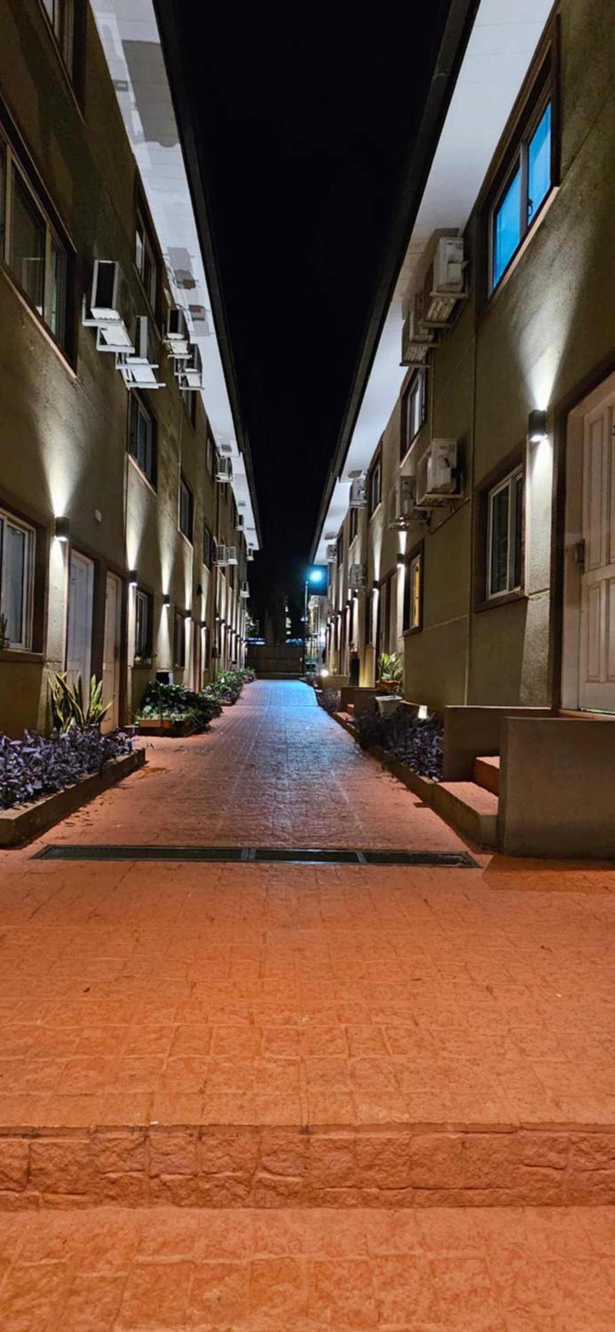 Las Palmas Village, Argentina