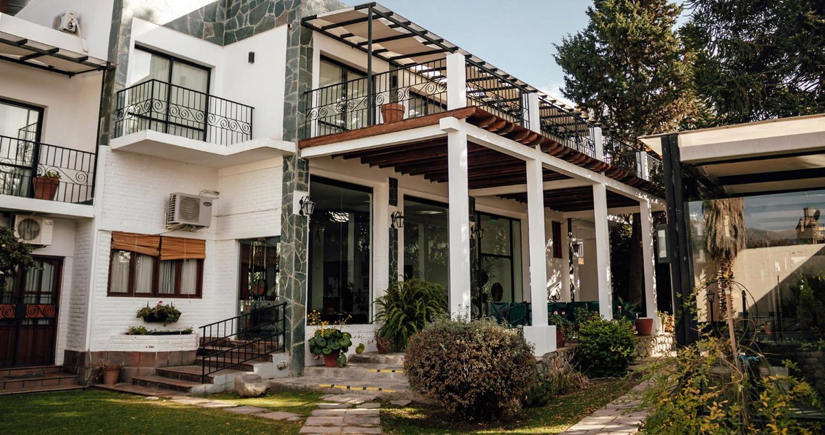 Hotel Los Sauces, Argentina