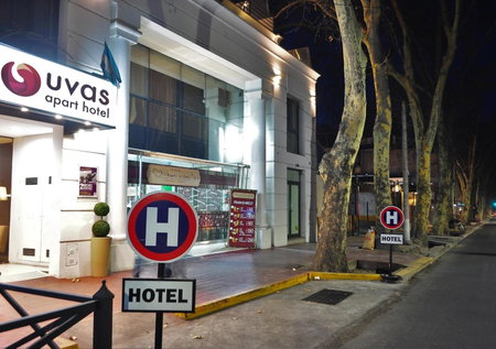 Uvas Apart Hotel, Mendoza, Argentina