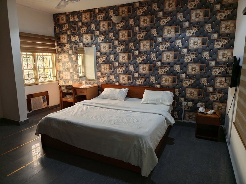 Calawazobia hotel, Uyo, Nigeria