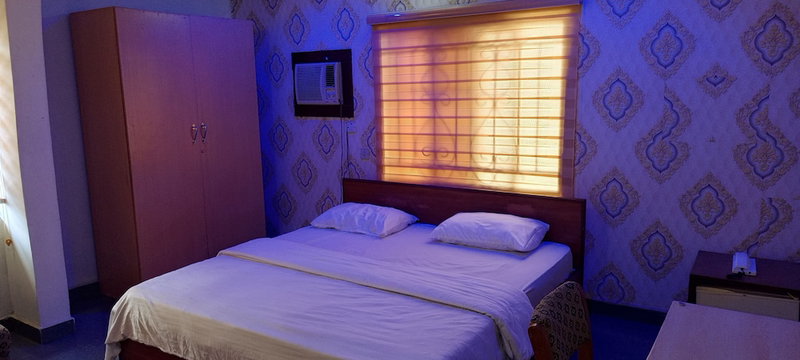 Calawazobia hotel, Uyo, Nigeria