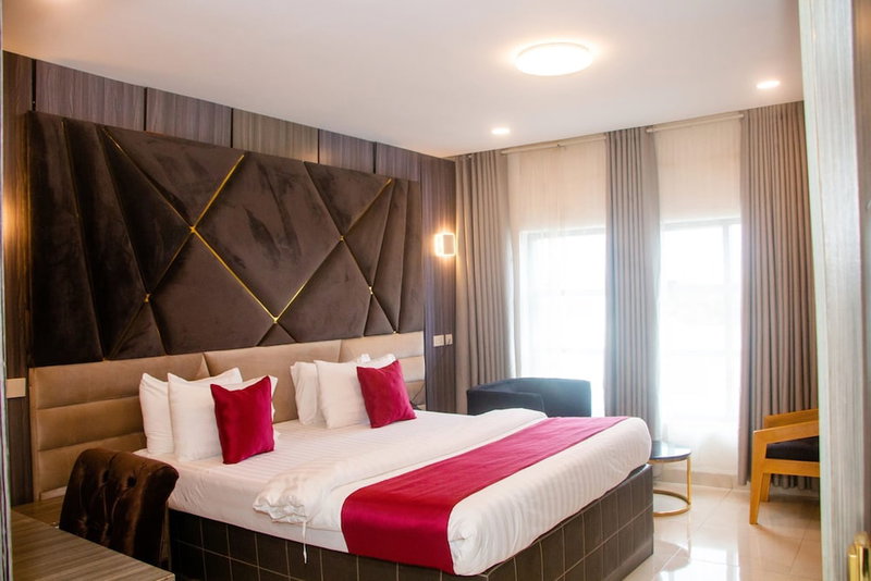 Santino Grand Luxury Hotel, Enugu, Нигерия