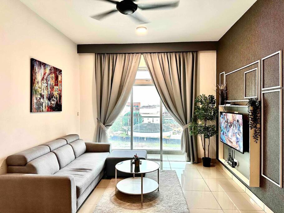 Aesthetic Home Twin Galaxy -2BR- Free Shuttle Bus by Cowidea, Malaysia