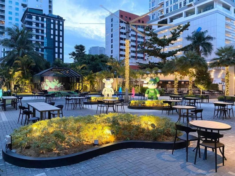 Seaview condo near RF Mall, Food Court & Free Netflix, Johor Bahru, Malaysia