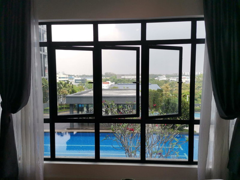 POOLVIEW Geniehome 3BR Free100mbps and Carpark at Utropolis Shah Alam, Shah Alam, Malaysia