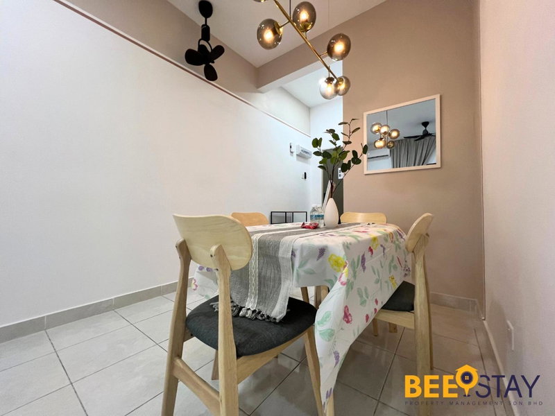Youth City Residence Family Suite KLIA AEON Mall Nilai USIM, Nilai, Malaysia