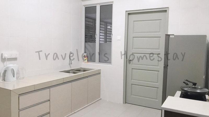 Traveler's homestay 旅人窝@ The Venus Sitiawan, Kampong Lumut Kiri, Malaysia