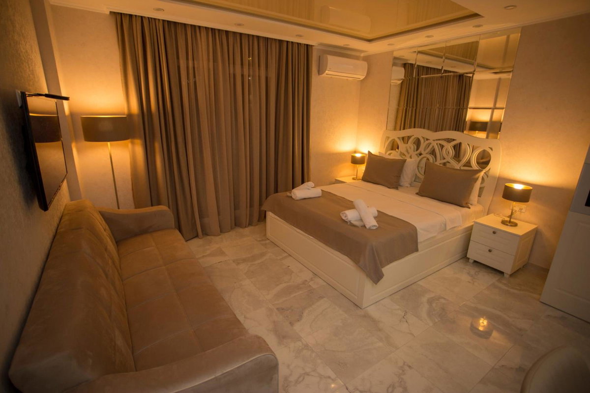 Lux Apartment, Georgia