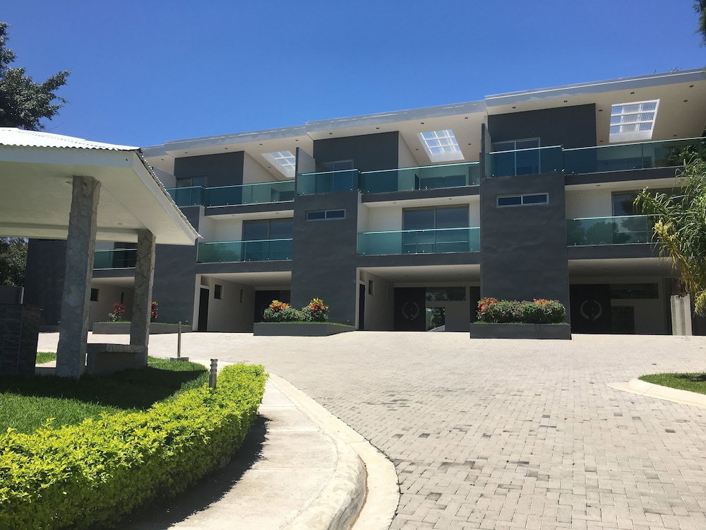 Las Yagrumas Condo Escazu, Costa Rica