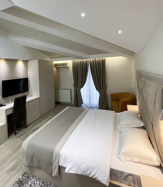Hotel Holiday, Podgorica, Montenegro