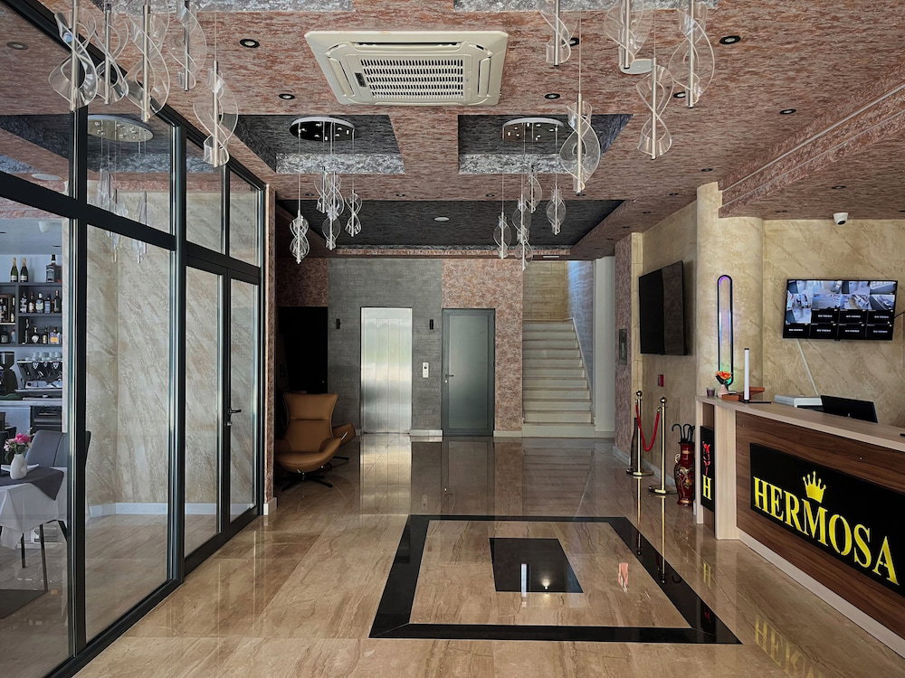 Hotel Hermosa, Montenegro