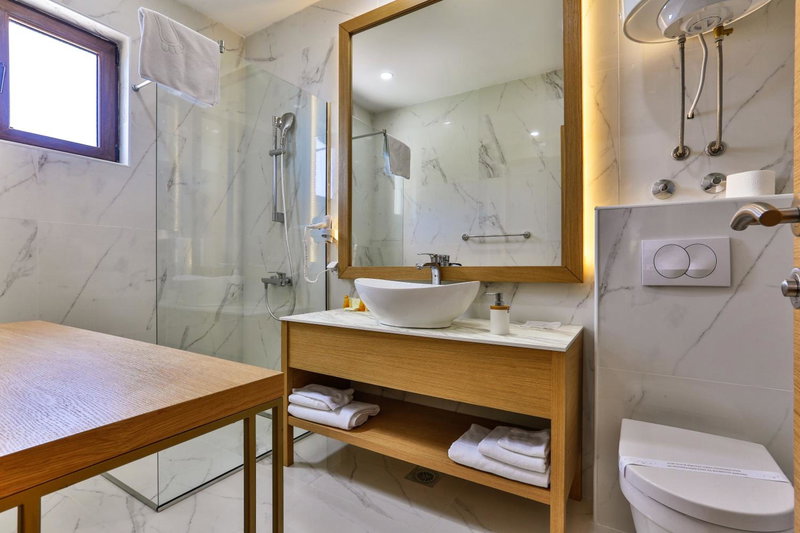 Hotel Lusso Mare by Aycon, Budva, Montenegro
