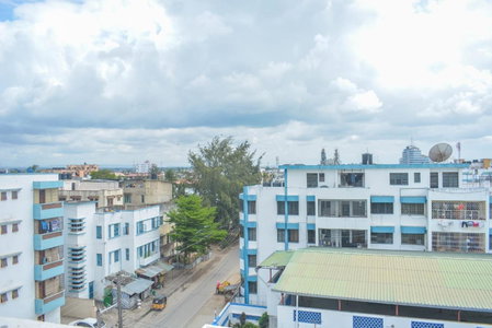 Lux Suites Ganjoni Studio Apartment, Mombasa, Kenya