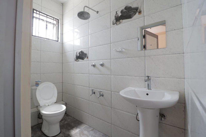 Lux Suites Ganjoni Studio Apartment, Mombasa, Kenya