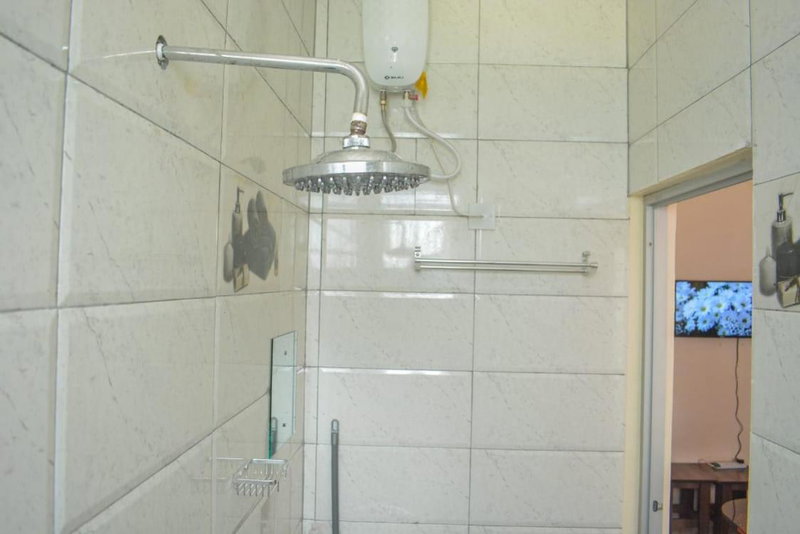 Lux Suites Ganjoni Studio Apartment, Mombasa, Kenya