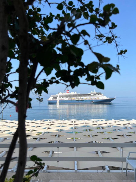 Hotel Erdano, Sarandë, Albania
