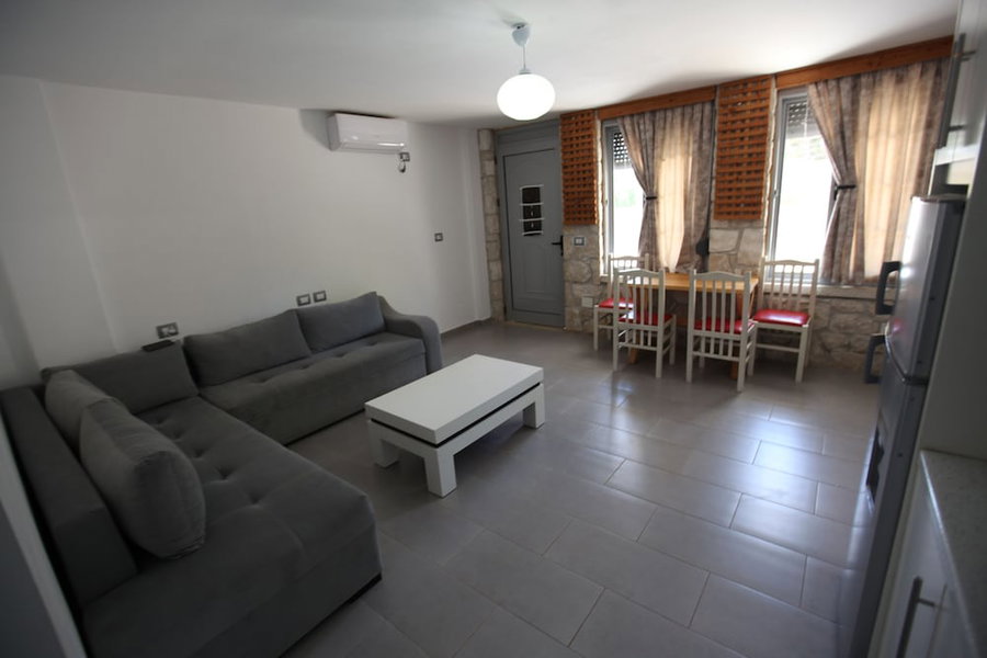 Vila Anhel, Ksamil, Albania