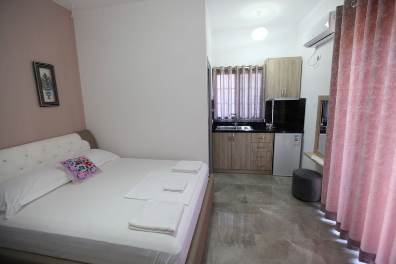 Vila Anhel, Ksamil, Albania