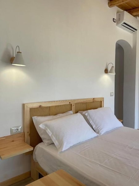 Vila Milo, Himarë, Albania