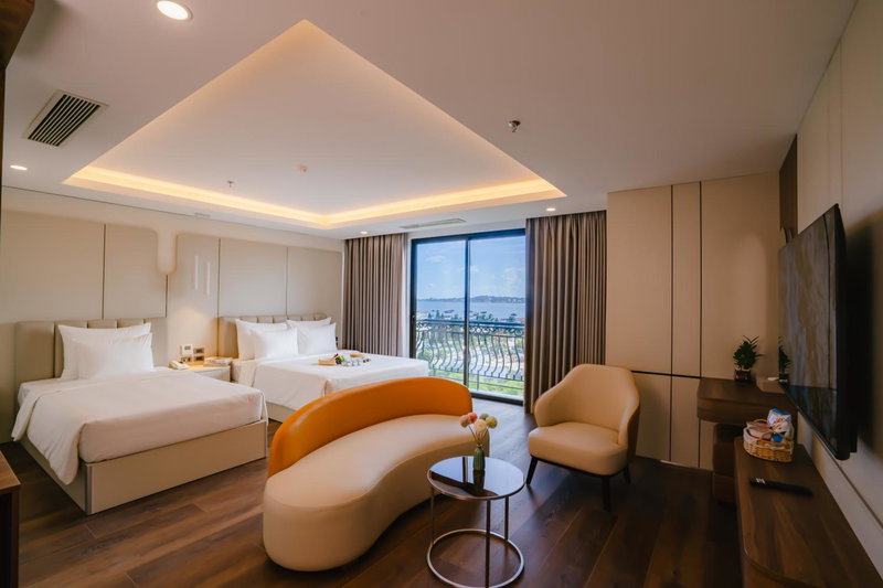 Danitel Halong, Ha Long, Vietnam