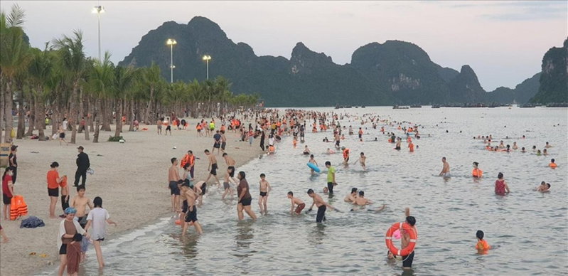 Harmony HaLong Hotel, Ha Long, Vietnam