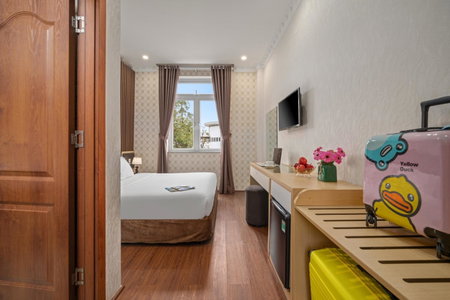 Be U Hotel City View, Da Lat, Vietnam