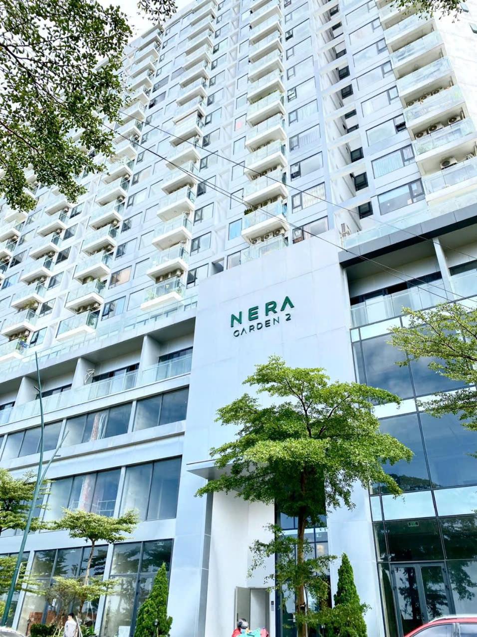 Hue Oi Homestay - Spacious 2-Bedroom Apartment with Balcony and Pool, Vietnam